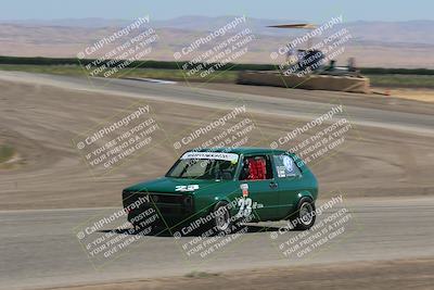 media/Jun-02-2024-CalClub SCCA (Sun) [[05fc656a50]]/Group 5/Race/